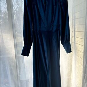 Elegant Blue Long Sleeve Dress